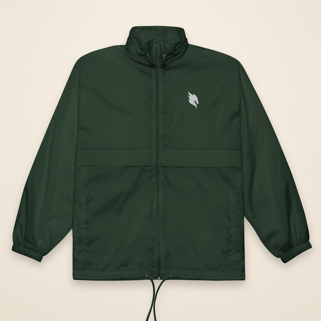 Windbreaker Waldgrün Front – #F7F5F2