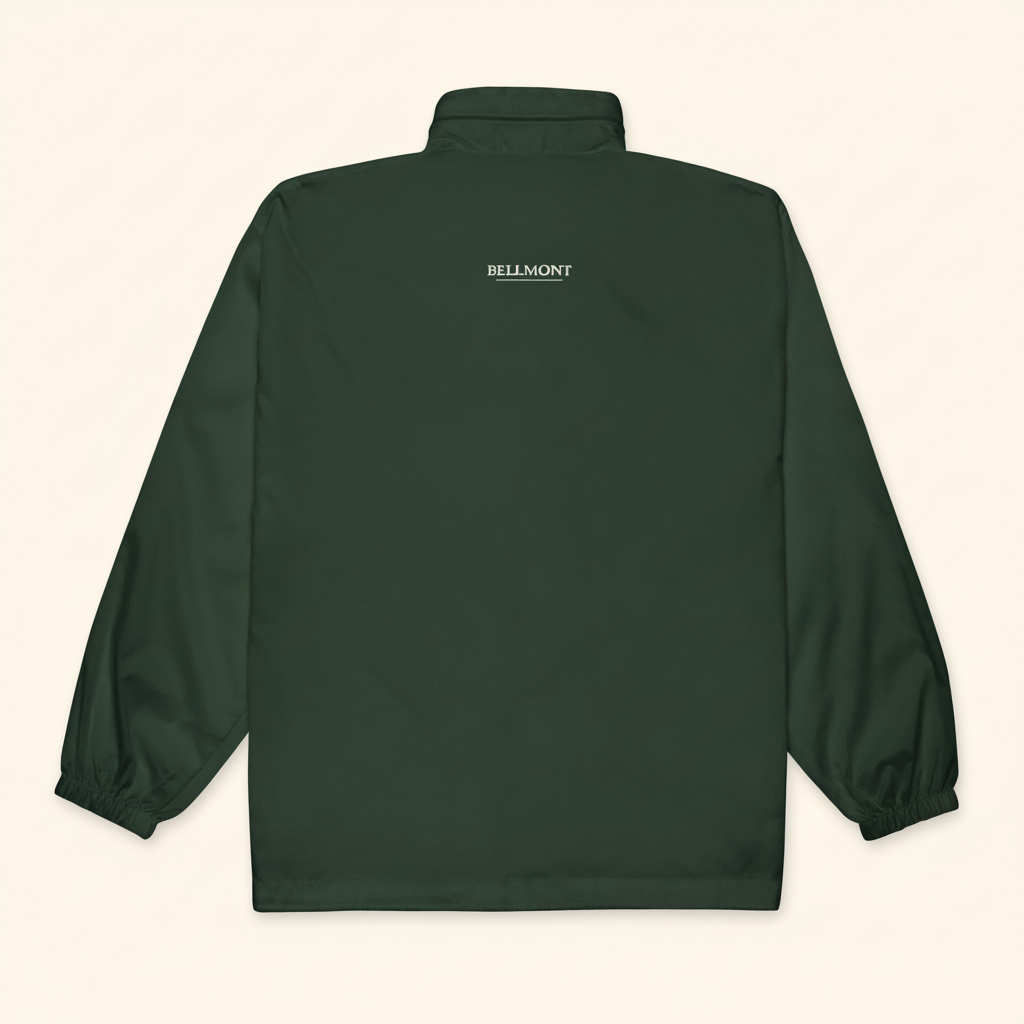 Windbreaker Waldgrün Rückseite – #F7F5F2